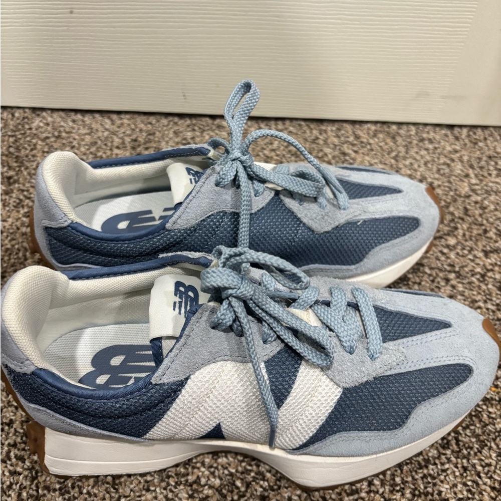 New Balance Navy and Light Blue Athletic Sneakers The Intelligence Choice 327 - Picture 2 of 7